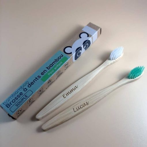 deux brosses à dents enfant gravées emma et lucas